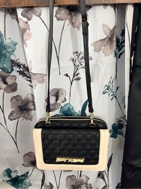 Betsey Johnson Black and Cream Quilted Crossbody Camera Bag